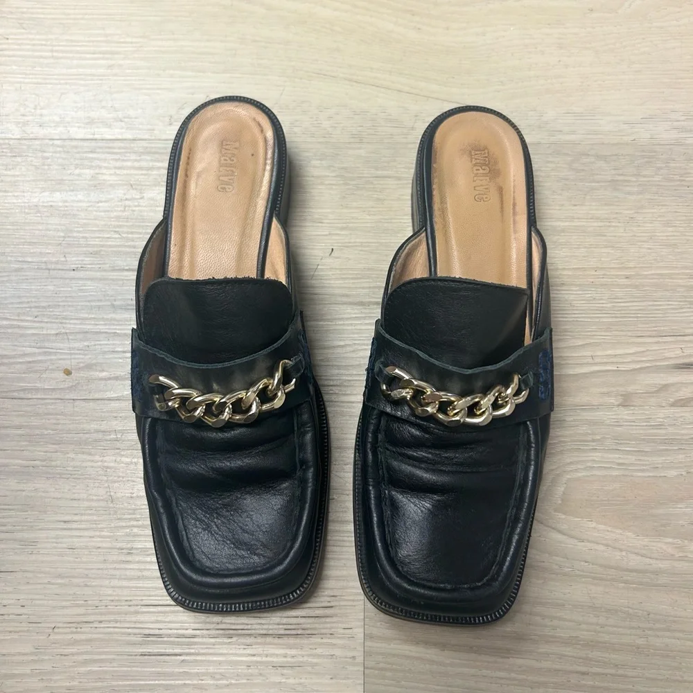 Anthropologie Maeve Shoes Loafers Black Leather Flats Gold Chain Women 37 US 6.5